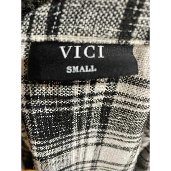 Vici Small Plaid Button-Down Longline Shirt Jacket In Black & White Oversized Si - Picture 6 of 10